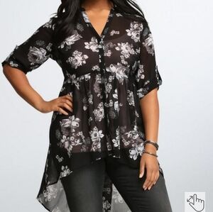 Like New Torrid floral high low sheer tunic.  Size 1.